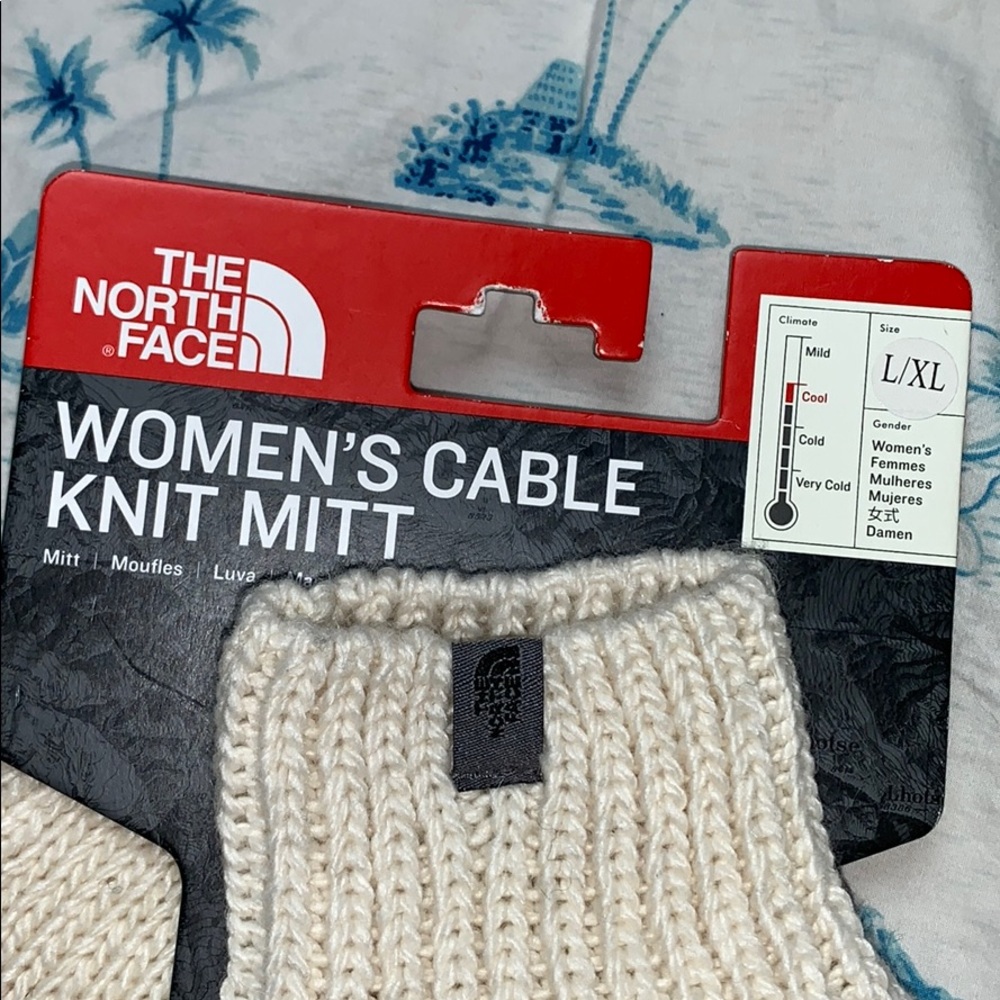 The North Face Womens Cable Knit Mitt - Picture 2 of 7